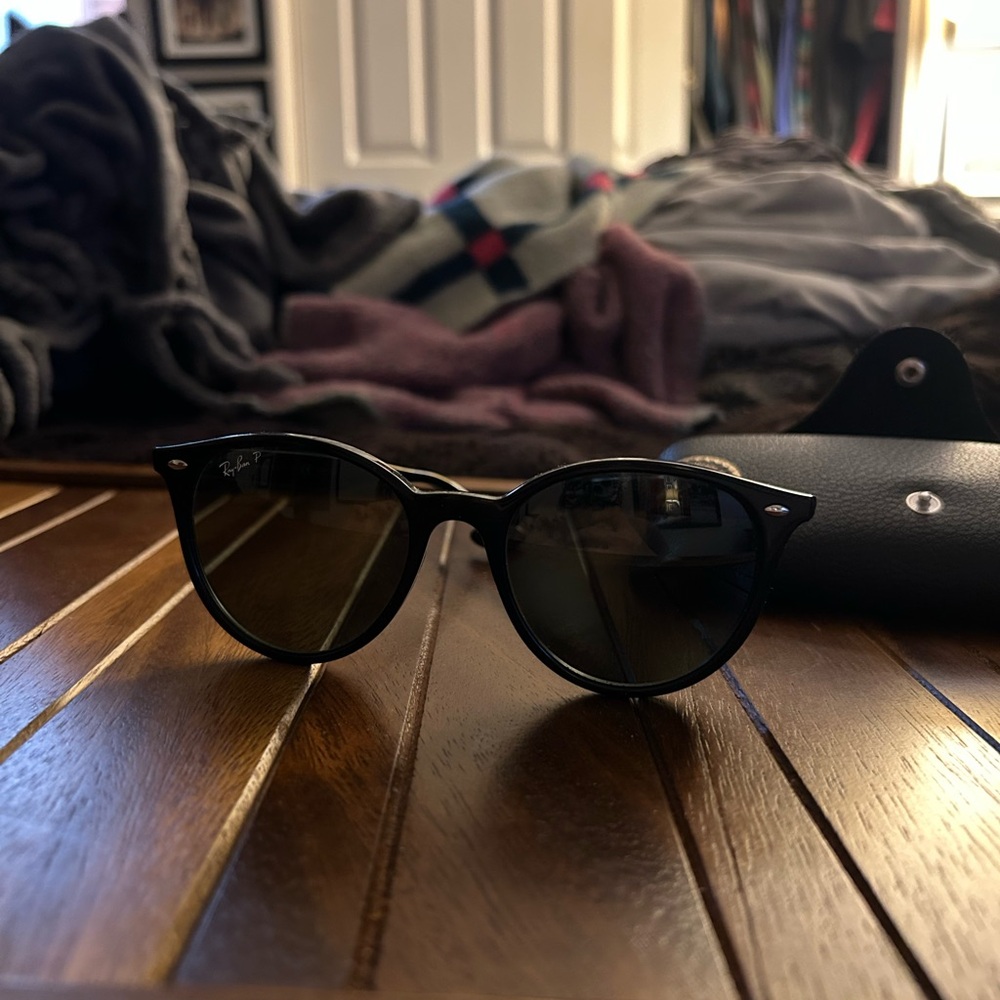 Ray-Ban Polarized Round Sunglasses